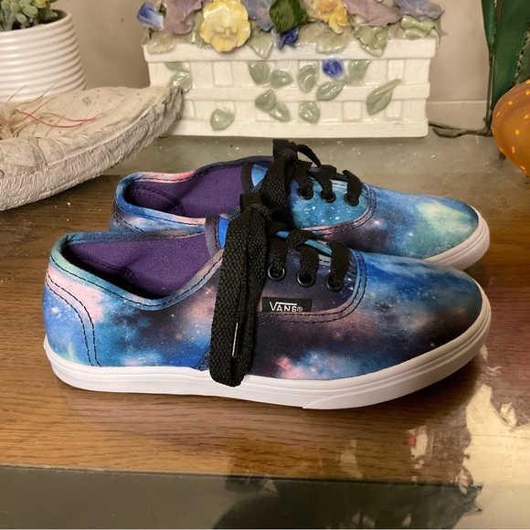 VANS KIDS AUTHENTIC LO PRO COSMIC GALAXY SKATE SHOES 1 - Picture 2 of 7